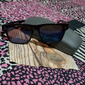 Sun glasses